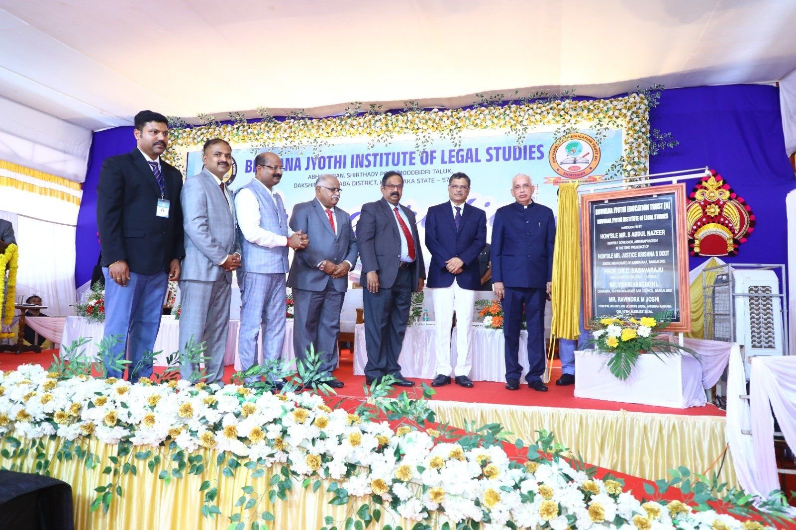 The inaugural function of the institute